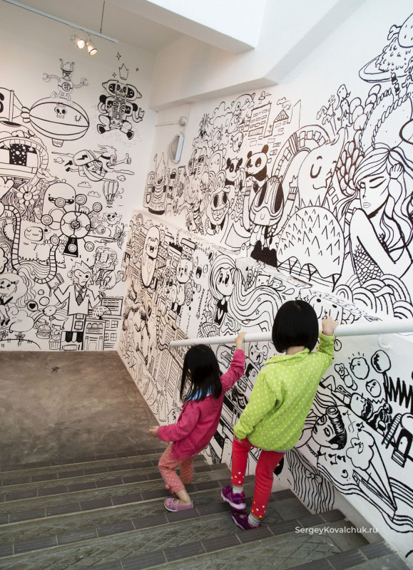Дети в Сингапурском художественном музее