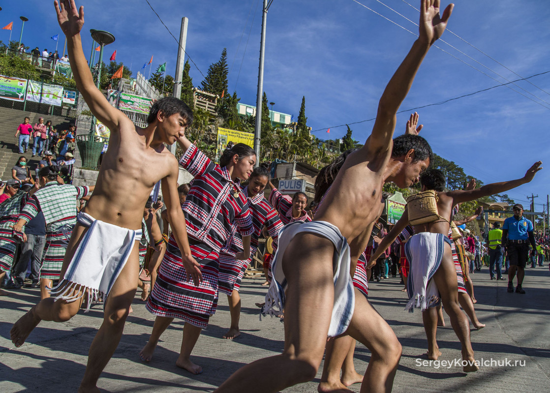 Праздничный парад фестиваля Grand Cordillera