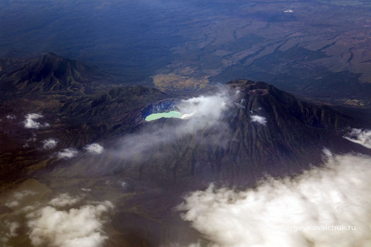 Вулкан Иджен, О. Ява, Индонезия