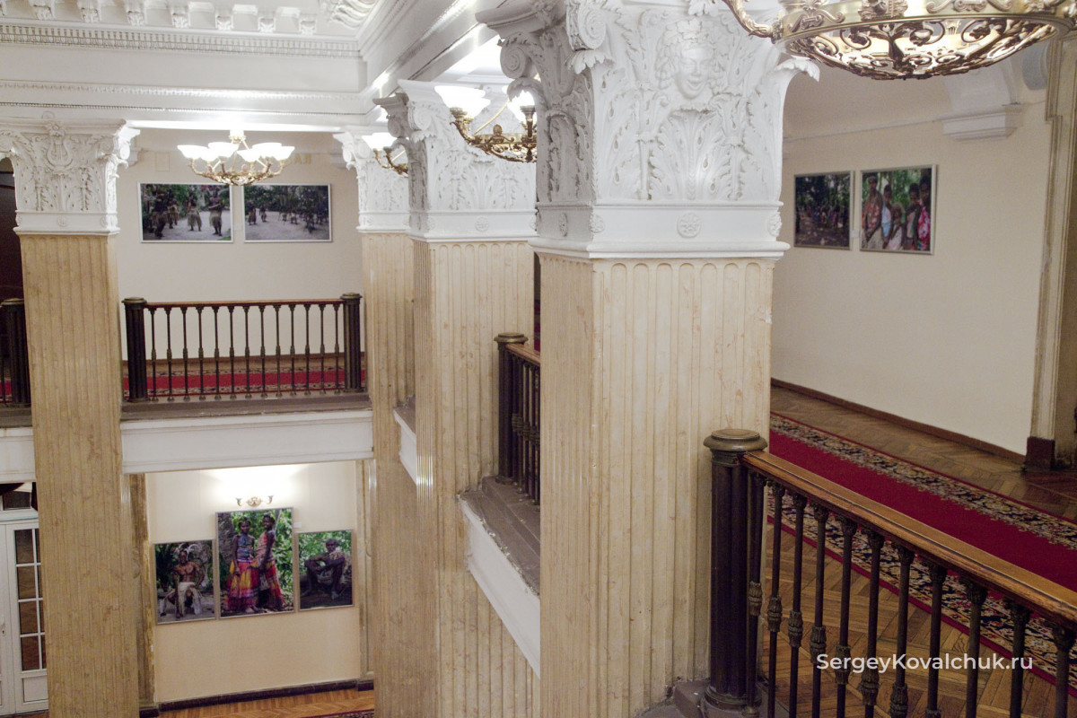 Фотовыставка в  в Театрально-концертном зале Дворец на Яузе, 9 февраля 2012 г.