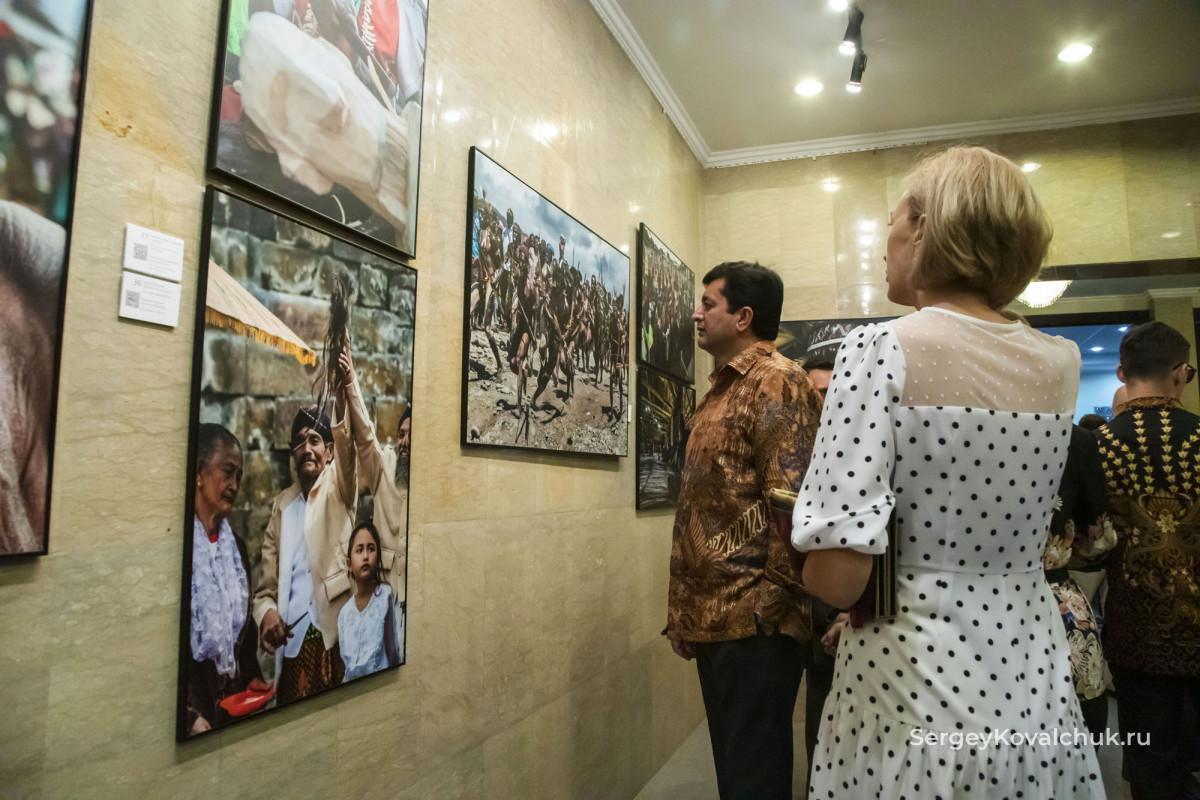 Представление фотопроекта «Индонезия. Территория вековых традиций» в Джакарте