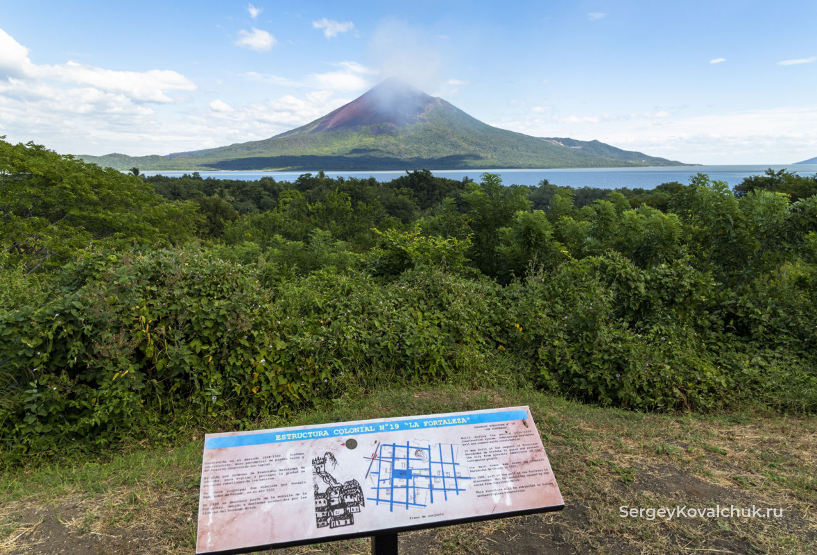 Вид на вулкан Момотомбо