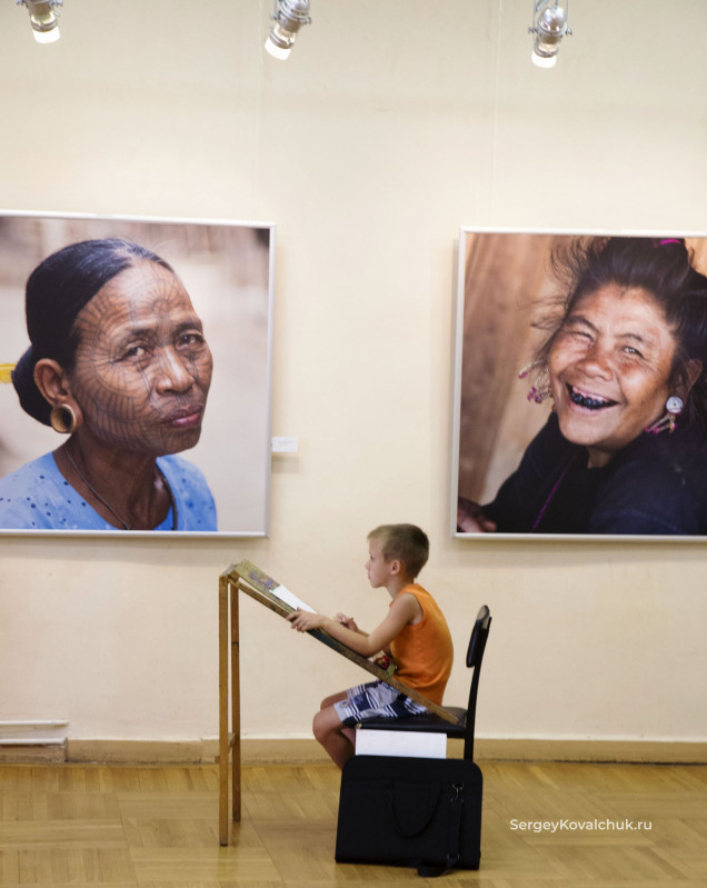 Фотовыставка «Мьянма: все золото Бирмы» в Ростове на Дону. 10 июля 2013 г.