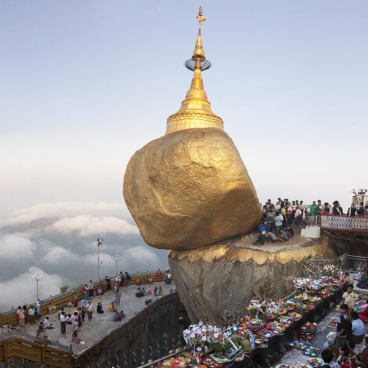 Пагода Чайтхо или Золотой камень