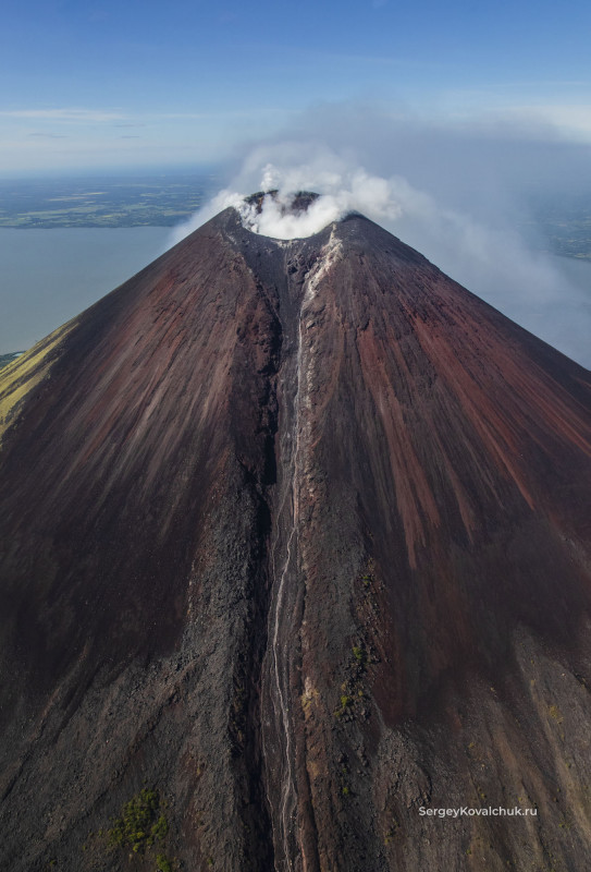 Вулкан Момотомбо