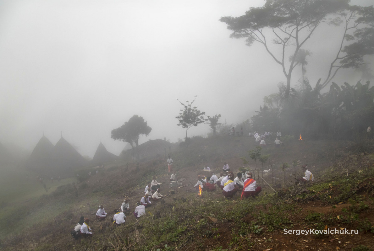 Ритуальные церемонии пенти Деревня Вае-Ребо, о.Флорес, Индонезия